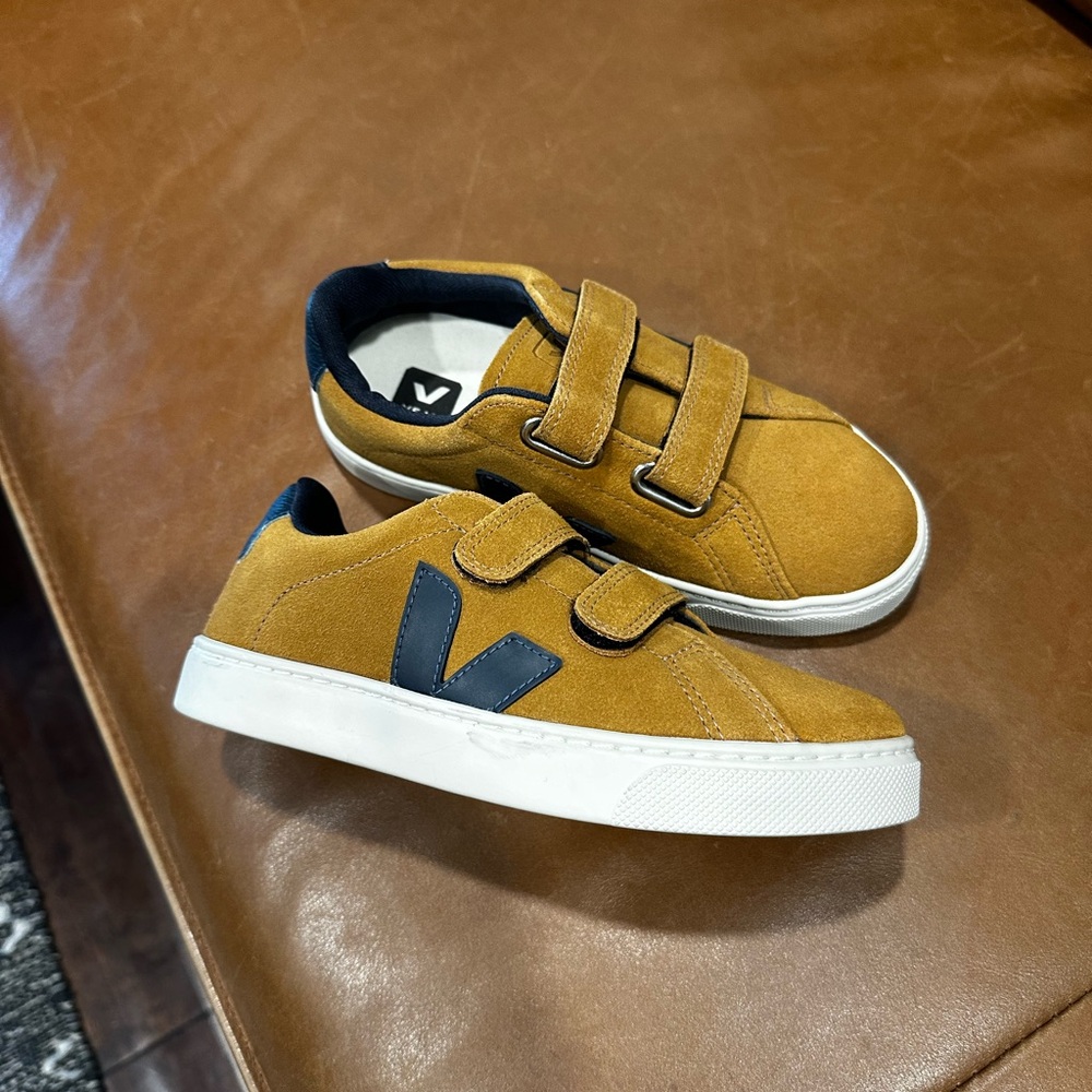 Veja boys sneakers